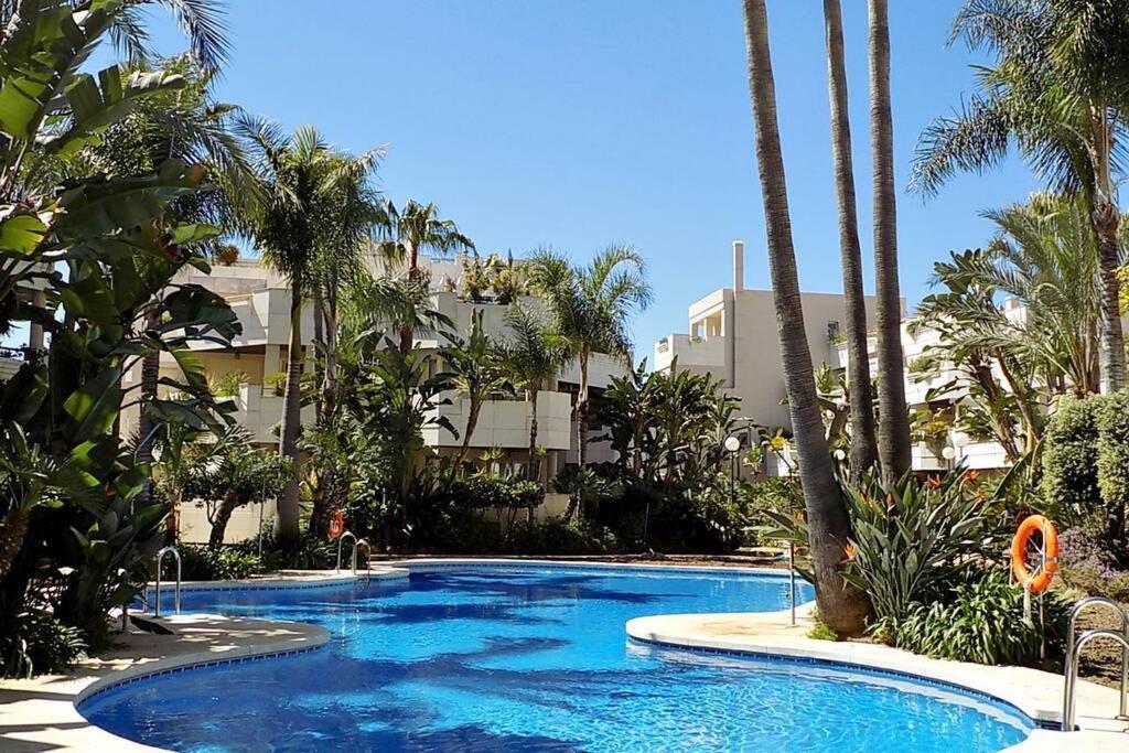 Fuente Aloha Apartment Marbella Dış mekan fotoğraf
